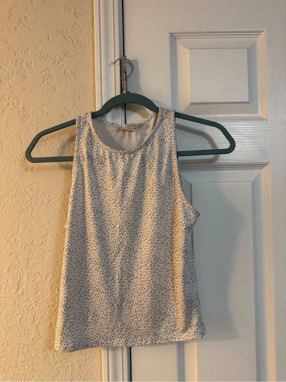 gaze Women's Cream Tank Top with Gray Micro Print